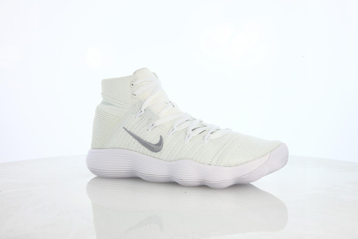 Hyperdunk 2017 flyknit triple white best sale